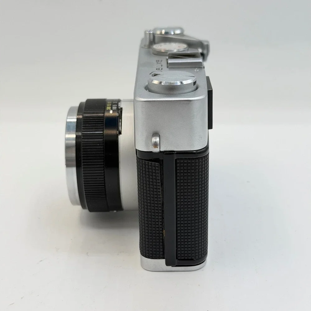 Konica EE-Matic Deluxe 35mm Film Rangefinder Camera Hexanon 40mm f2.8 Lens